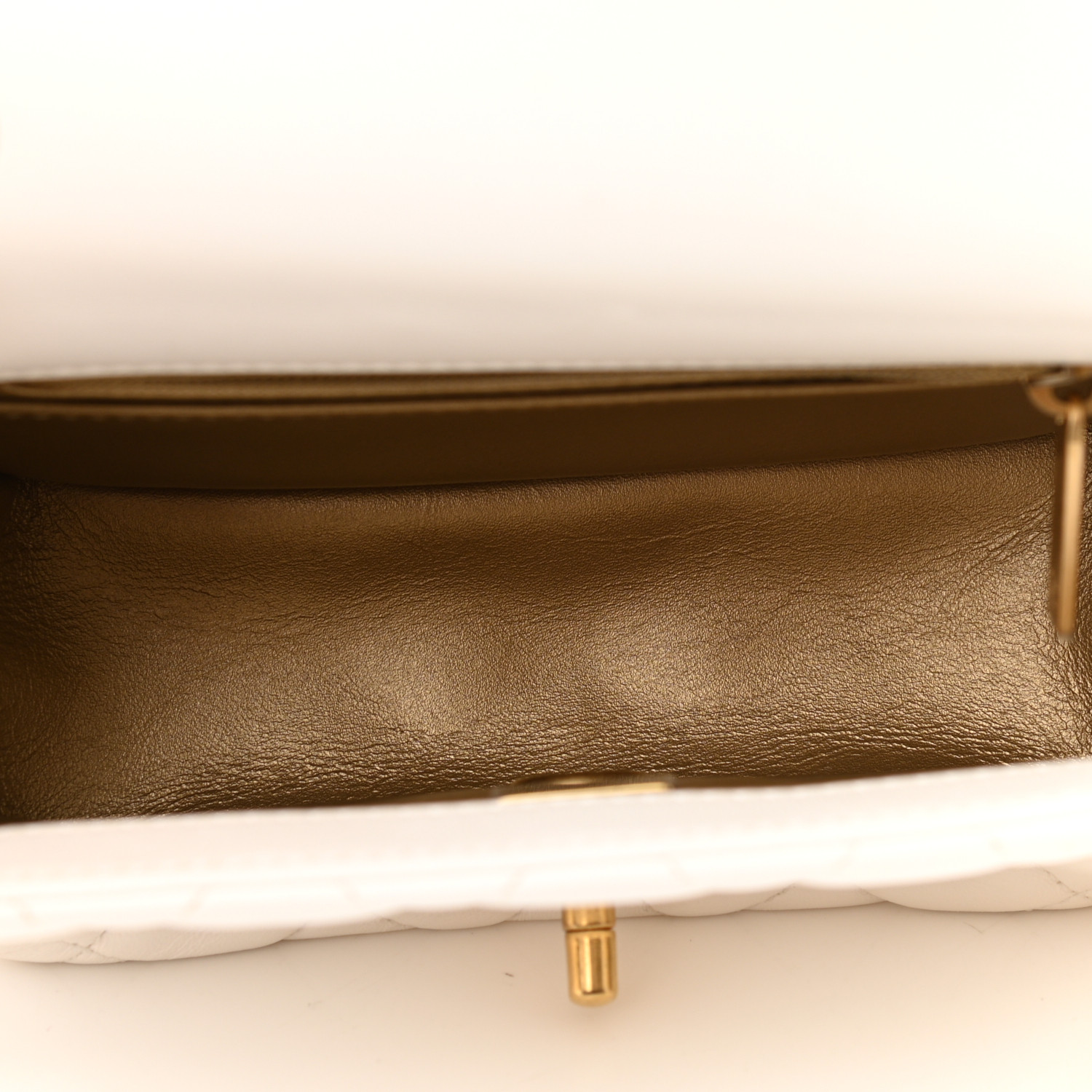 Lambskin Quilted CC Pearl Crush Mini Flap White